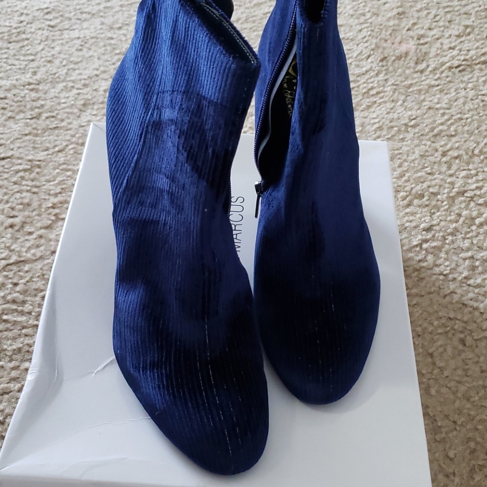 Circus by Sam Edelman  NEW: Navy Blue booties